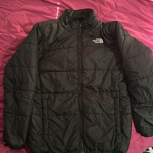Kids size 14/16 (Large) The North Face winter jacket. Great condition.